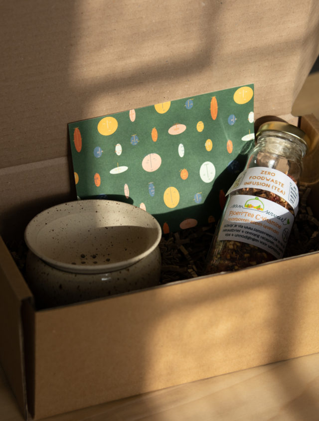 Paketthee